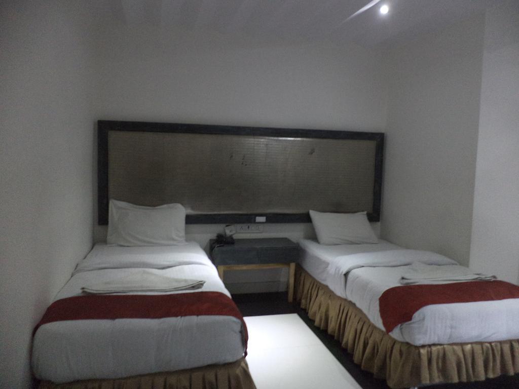 Hotel O Palak Residency Near Erragadda Metro Station Hyderabad Luaran gambar